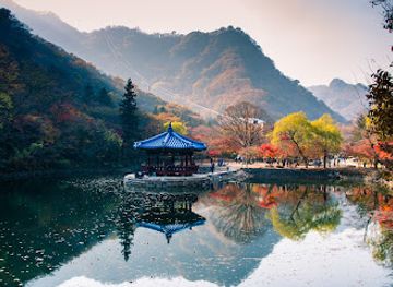 south-korea/naejangsan-national-park/attraction/uhwajeong-pavilion
