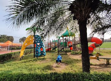 the-gambia/bijilo-forest-park/attraction/qcity-leisure-complex