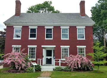 maine/knox-county/attraction/penobscot-marine-museum