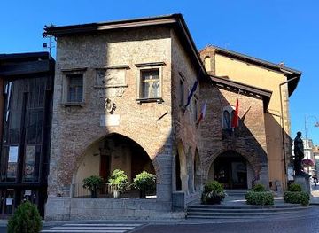 slovenia/nova-gorica/attraction/town-hall