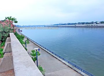 india/west-india/attraction/sabarmati-riverfront-gandhi-bridge-view-point