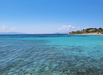 greece/saronic-gulf-islands/attraction/marathonas-beach-b