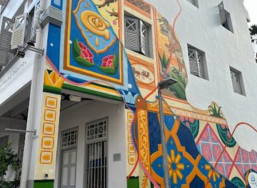 singapore/chinatown/attraction/coach-wall-mural