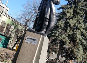 ukraine/black-sea-region/attraction/darth-vader-statue