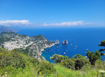 italy/capri/attraction/sentiero-di-valico-tra-capri-e-anacapri