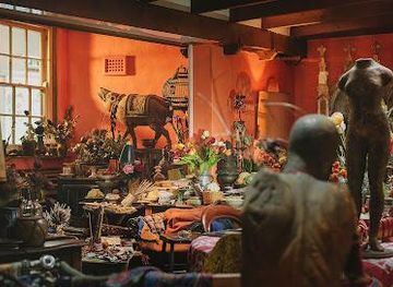 australia/surfers-paradise/attraction/tweed-regional-gallery-margaret-olley-art-centre