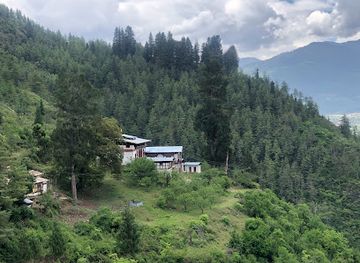 bhutan/mongar/attraction/zuri-dzong