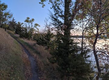 south-dakota/mitchell/attraction/lake-mitchell-hiking-and-biking-trails