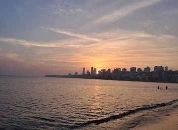 india/konkan-coast/attraction/girgaon-chowpatty