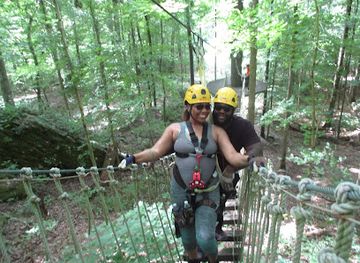 illinois/shawnee-hills/attraction/shawnee-bluffs-canopy-tour
