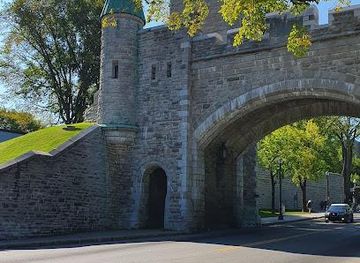 canada/quebec-city/attraction/st-louis-gate
