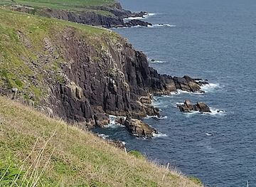ireland/county-kerry/attraction/beehive-hut-tochar-maothaithe