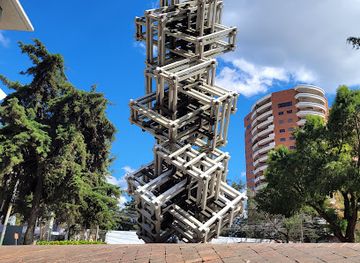 guatemala/guatemala-city/attraction/plaza-colombia