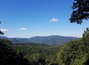 tennessee/appalachian-mountains/attraction/ephraim-bales-cabin