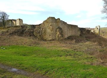 united-kingdom/whitby/landmark/mulgrave-castle