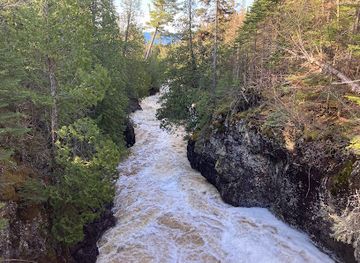 minnesota/big-woods/attraction/cascade-river-state-park