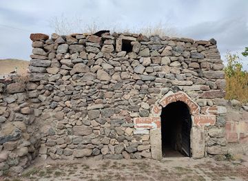 turkiye/troad/attraction/ozluce-underground-city