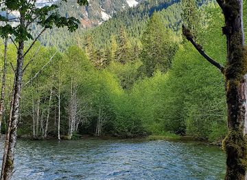 washington/mount-baker-snoqualmie-national-forest/attraction/dingford-creek-trailhead