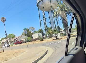 california/stockton/attraction/stockton-water-tower