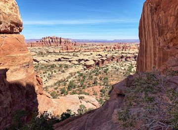 utah/canyonlands/attraction/elephant-hill-trailhead