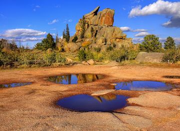 wyoming/snowy-range/attraction/vedauwoo-climbing-area