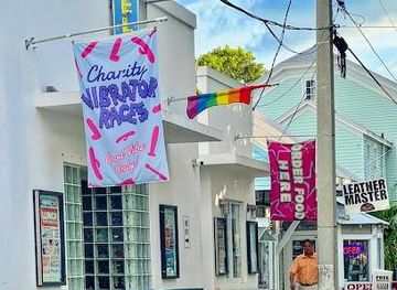 florida/key-west/attraction/mary-ellen-s-bar-restaurant