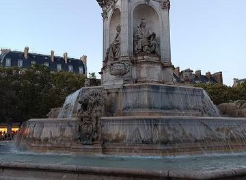 france/paris/attraction/fontaine-saint-sulpice