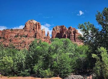 arizona/sedona/attraction/crescent-moon-picnic-site