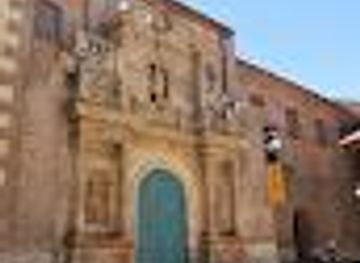 spain/valladolid/attraction/sala-municipal-de-exposiciones-sme-de-la-iglesia-de-las-francesas