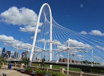 texas/dallas/attraction/trammell-crow-park