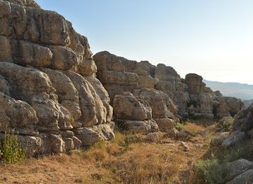 lebanon/baalbek/attraction/qanat-bakish