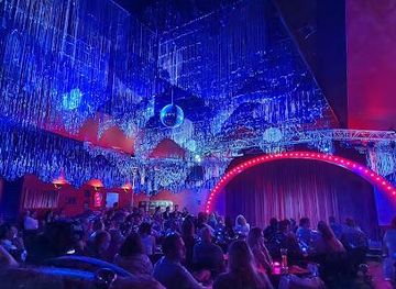 germany/hamburg/attraction/pulverfass-cabaret