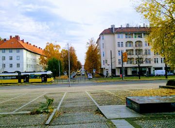 germany/berlin/prenzlauer-berg/attraction/ernst-thalmann-park