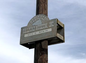 oklahoma/lake-texoma/attraction/red-river-railroad-museum-inc