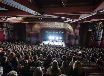 indiana/indianapolis/attraction/old-national-centre