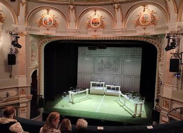 united-kingdom/london/attraction/the-ambassadors-theatre