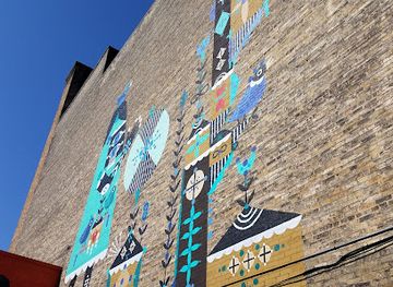 wisconsin/milwaukee/attraction/black-cat-alley