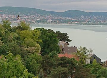 hungary/transdanubia/attraction/magyar-kiralyok-panoptikuma-kalozmuzeum