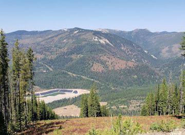 idaho/bitterroot-mountains/attraction/lookout-pass-ski-recreation-area