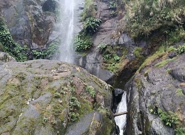 philippines/cordillera-administrative-region/attraction/tenogtog-waterfalls