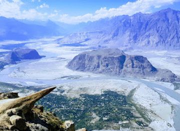pakistan/northern-areas/attraction/marsur-rock-hussainabad-skardu