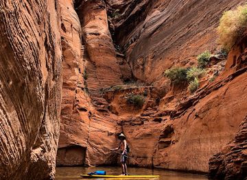 arizona/page/attraction/lake-powell-paddleboards-and-kayaks
