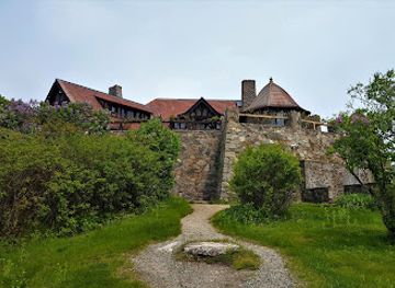 Castle in the Clouds