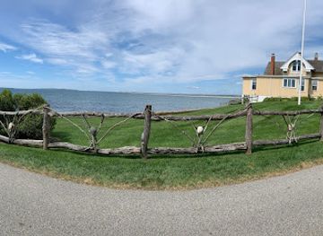 rhode-island/napatree-point-conservation-area/attraction/watch-hill