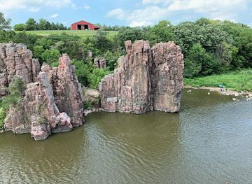south-dakota/northwest-south-dakota/attraction/palisades-state-park