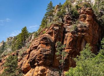 arizona/flagstaff/attraction/west-fork-oak-creek-trailhead
