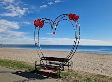 Love on the Horizon Benc