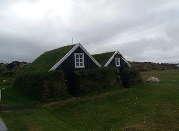 iceland/olafsvik/attraction/sjomannagardur