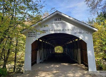 indiana/crossroads-of-america/attraction/rocky-hollow-falls-canyon-nature-preserve