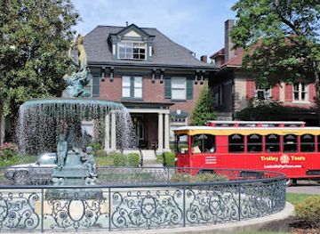 kentucky/louisville/attraction/trolley-de-ville